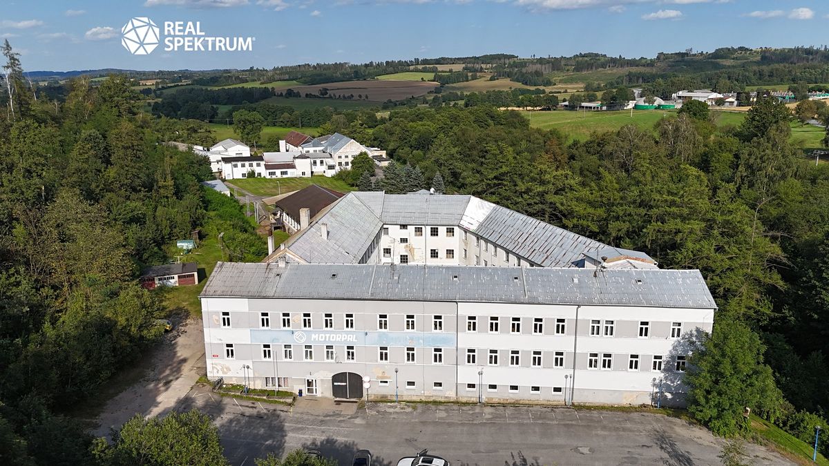Prodej výrobní haly, prostoru 10000 m² – fotografie 3