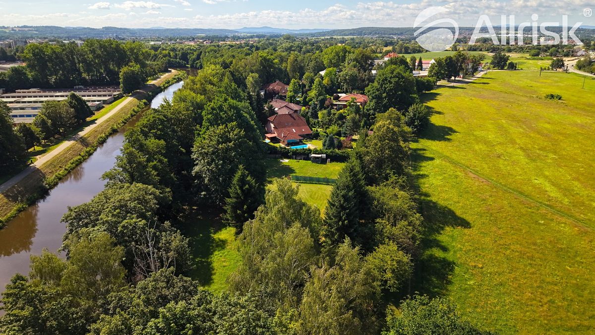Prodej rodinného domu 218 m², pozemek 2998 m² – fotografie 3