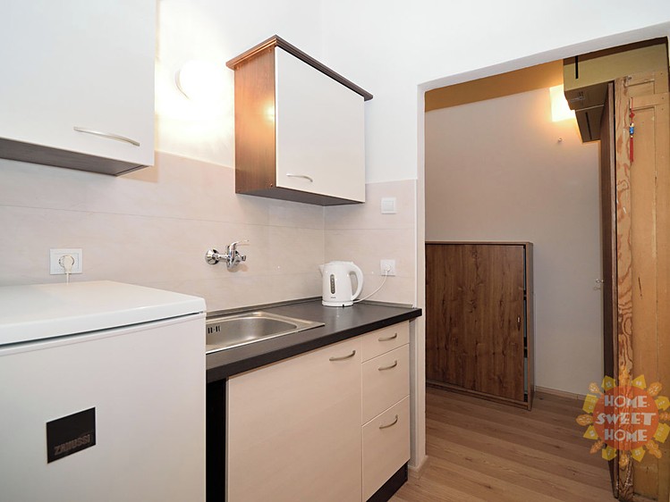 Pronájem komerčního prostoru, 64 m² (5 z 8)