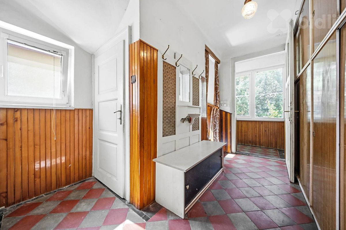 Prodej rodinného domu 146 m², pozemek 674 m² – fotografie 5