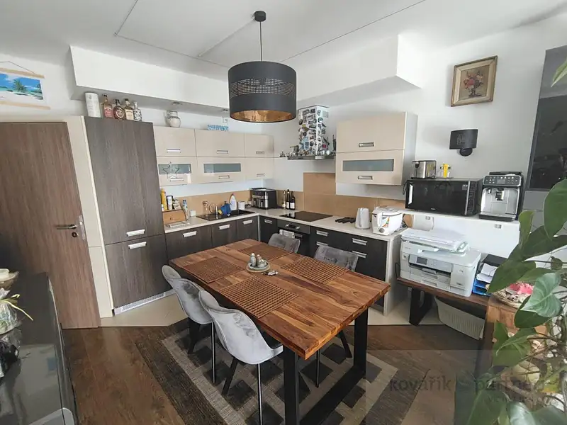 Prodej bytu 2+kk 55 m², Praha – náhled fotky 3
