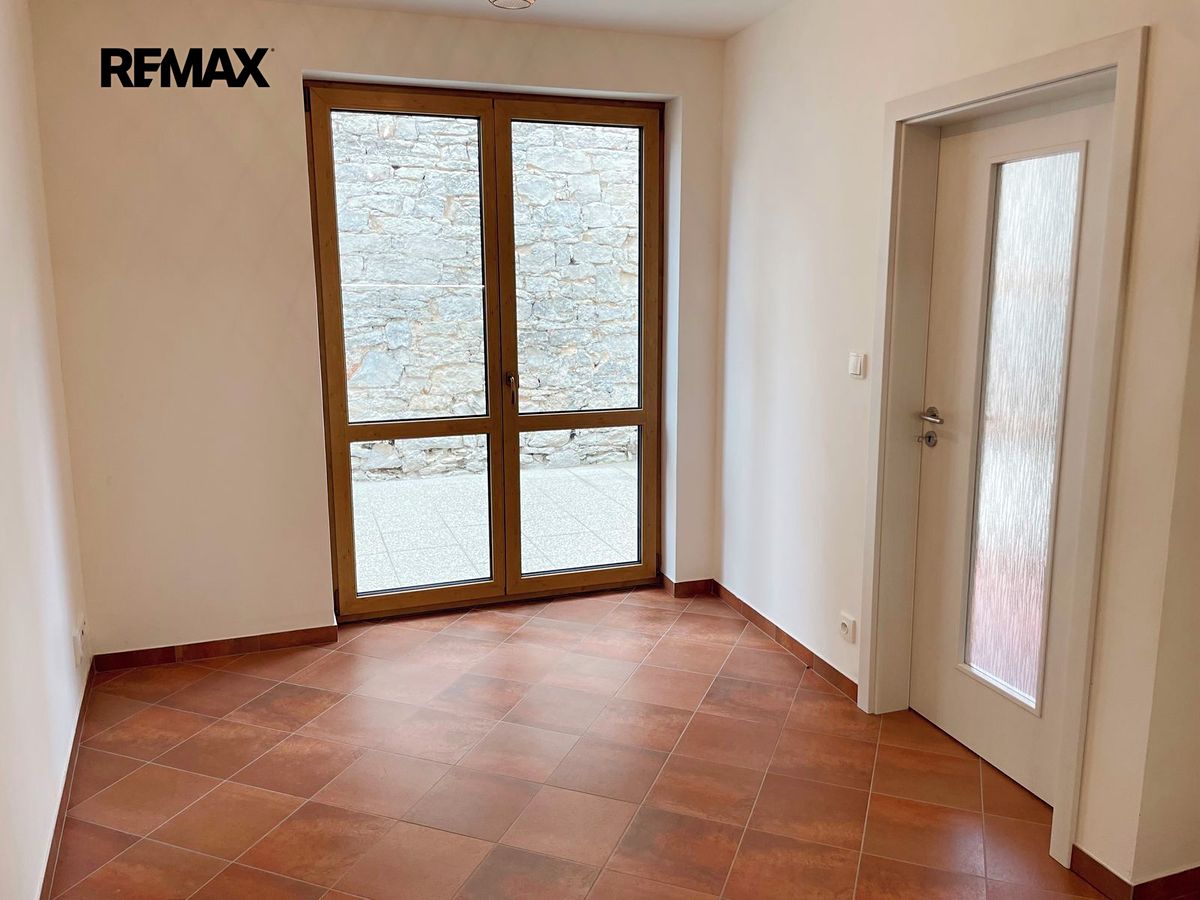 Pronájem rodinného domu 58 m², pozemek 68 m² – fotografie 4