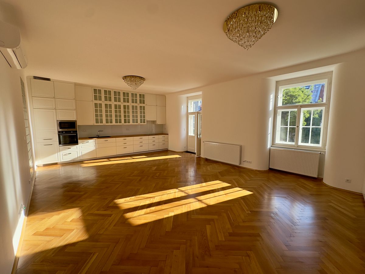 Pronájem bytu 3+kk 97 m²