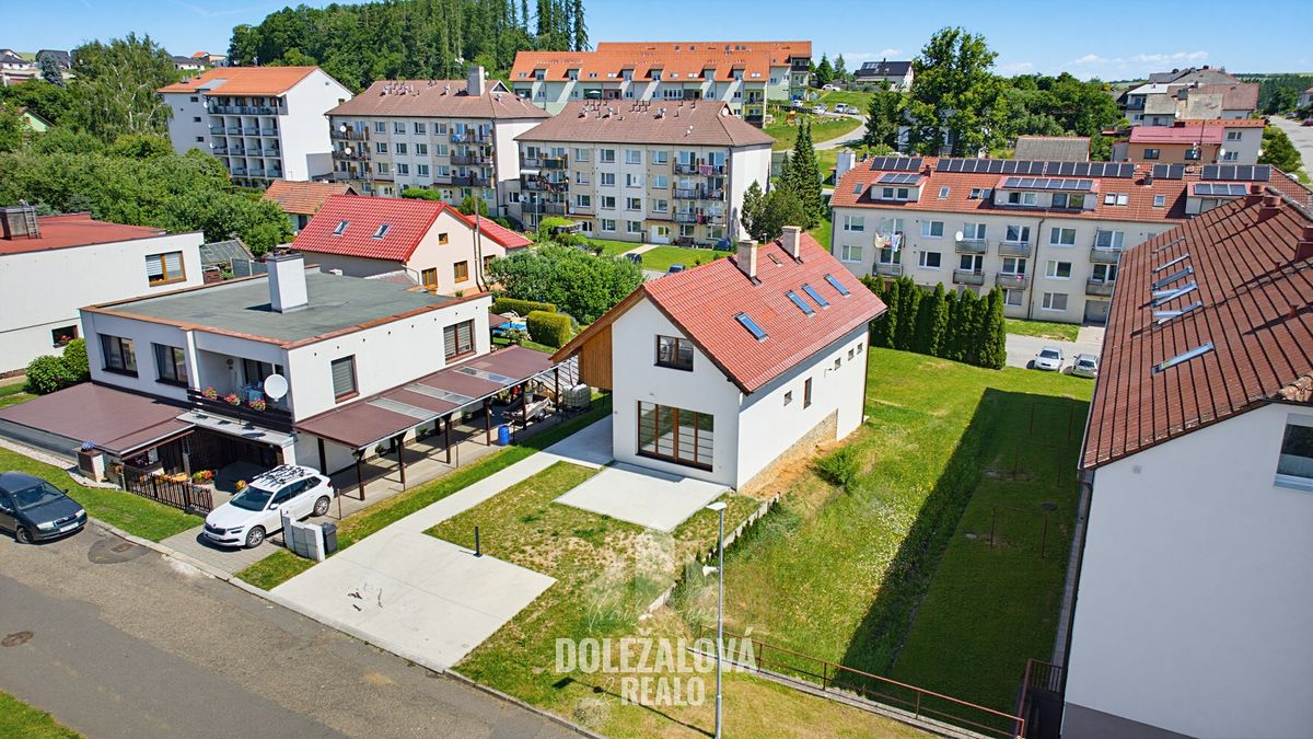 Prodej rodinného domu 172 m², pozemek 340 m²