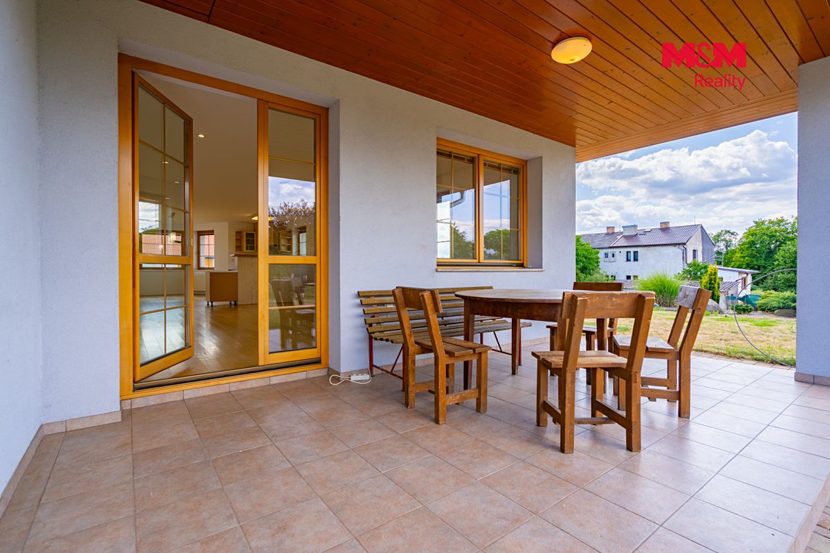 Prodej rodinného domu 396 m², pozemek 3896 m² – fotografie 2