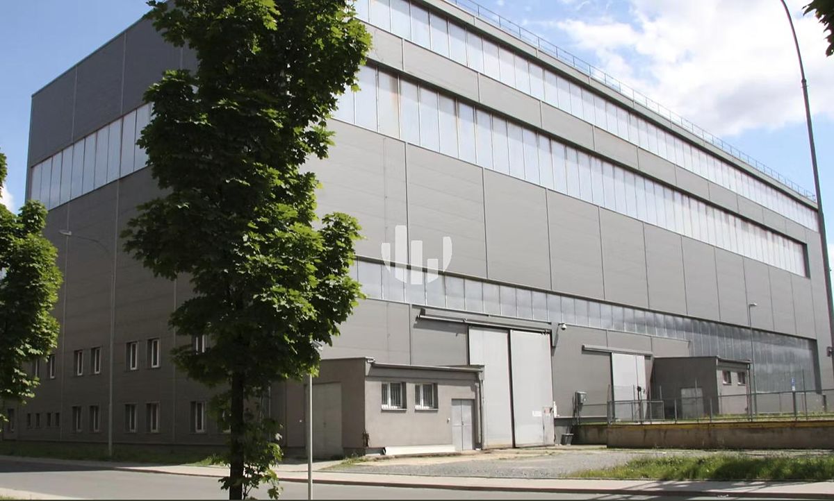 Pronájem skladového prostoru 2000 m²