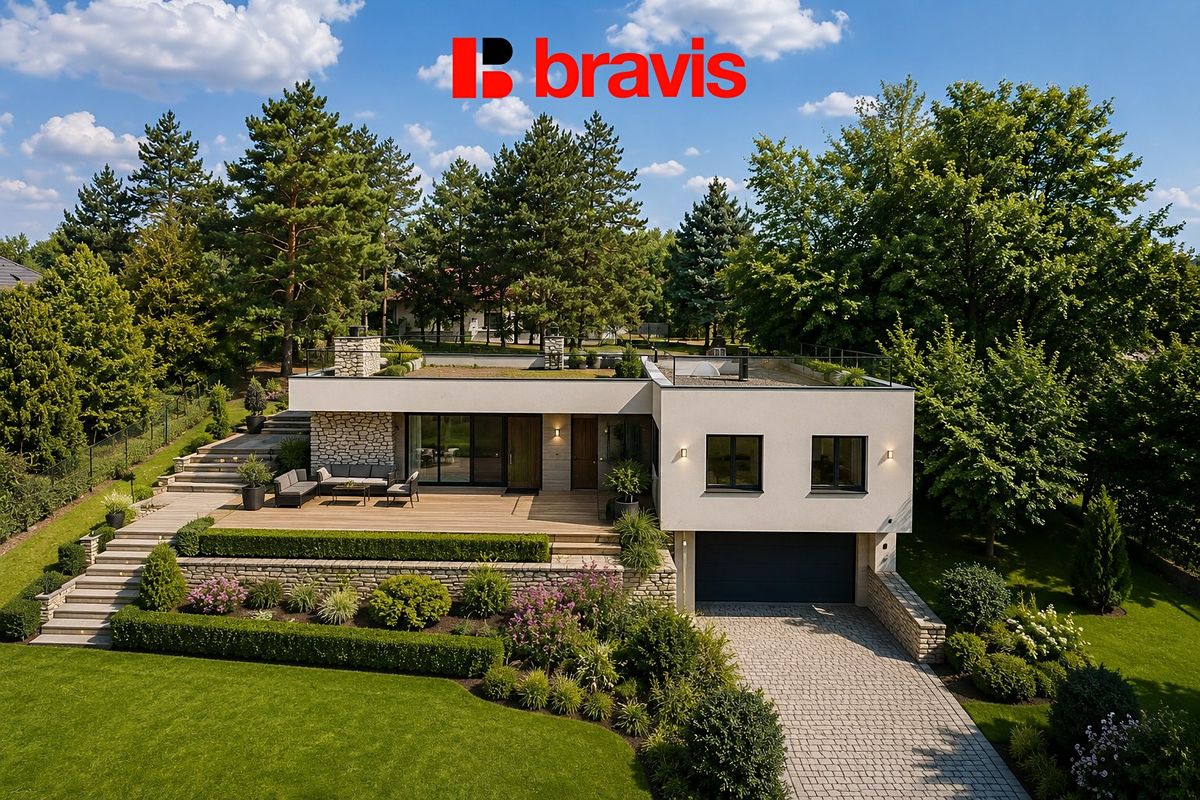 Prodej rodinného domu 217 m², pozemek 2794 m²
