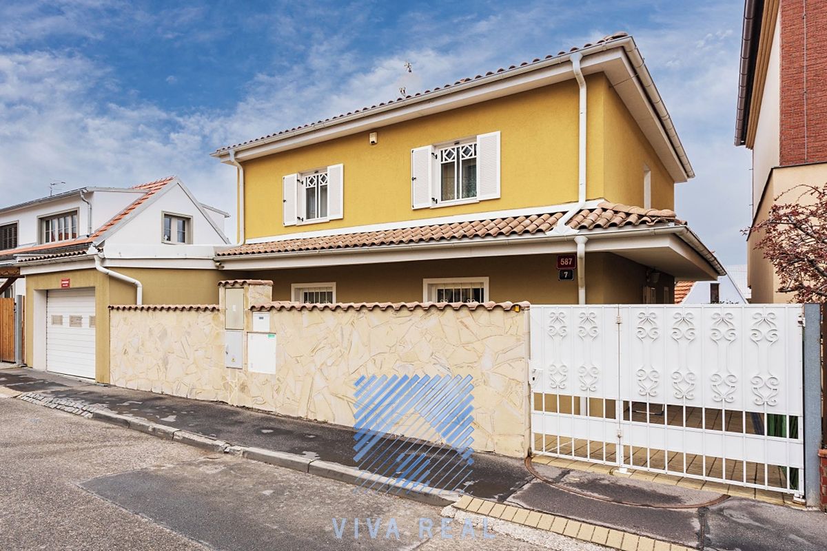 Prodej rodinného domu 136 m², pozemek 304 m²