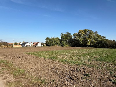 Prodej  stavebního pozemku 2 008 m²