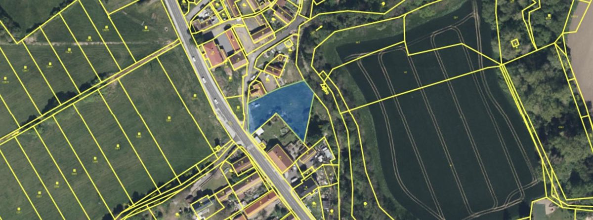 Prodej stavebního pozemku 1782 m² – fotografie 3