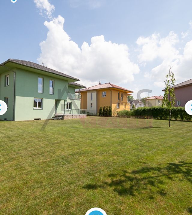 Pronájem vily 400 m², pozemek 1000 m² – fotografie 2