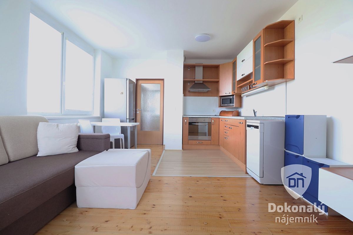 Pronájem bytu 2+kk 44 m²