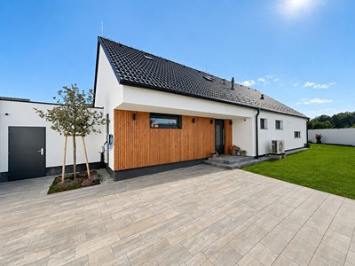 Prodej  rodinného domu 140 m², pozemek 594 m²
