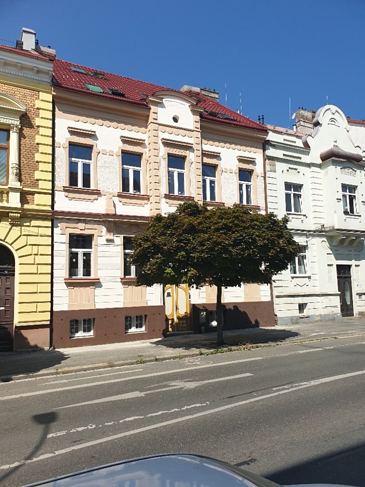 Prodej rodinného domu 390 m², pozemek 136 m²