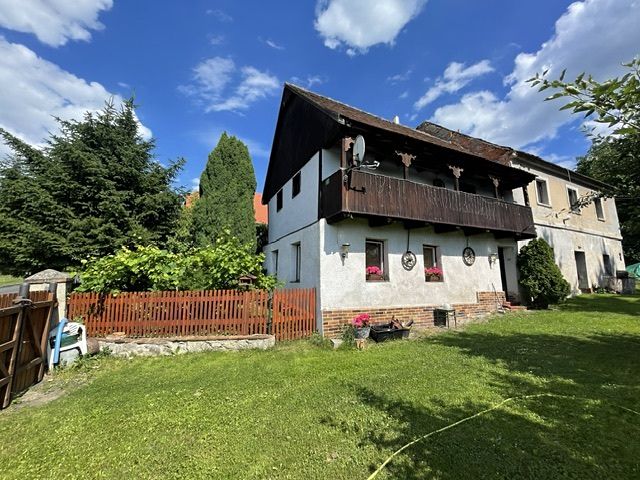 Prodej rodinného domu 589 m², pozemek 1606 m²