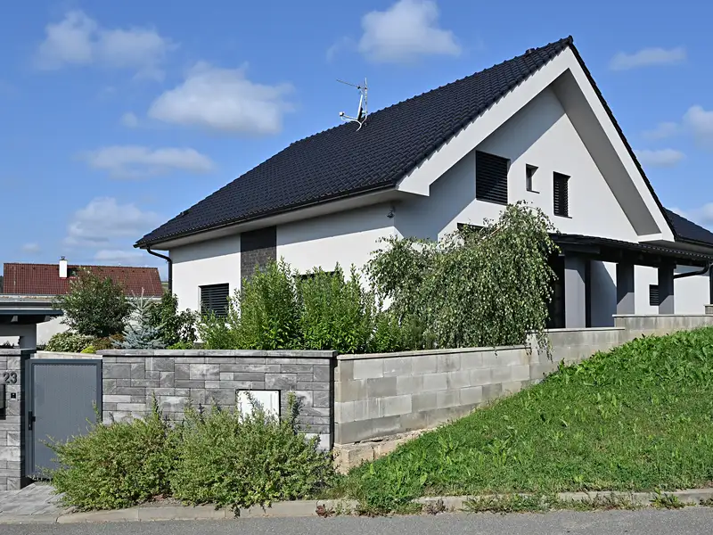 Prodej rodinného domu 225 m², pozemek 803 m², Letovice – náhled fotky 3
