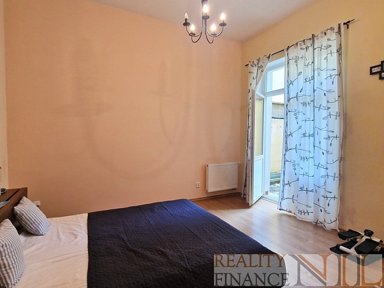 Pronájem bytu 2+kk, 74 m² (8 z 20)