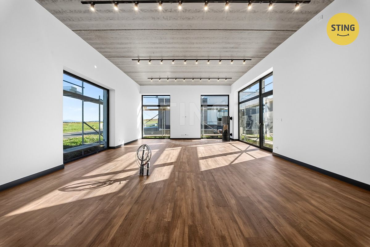 Prodej rodinného domu 162 m², pozemek 740 m² – fotografie 4