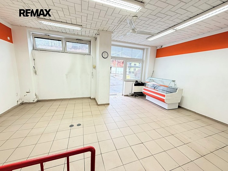 Комерційне приміщення на продаж, 65 м² (4 з 18)