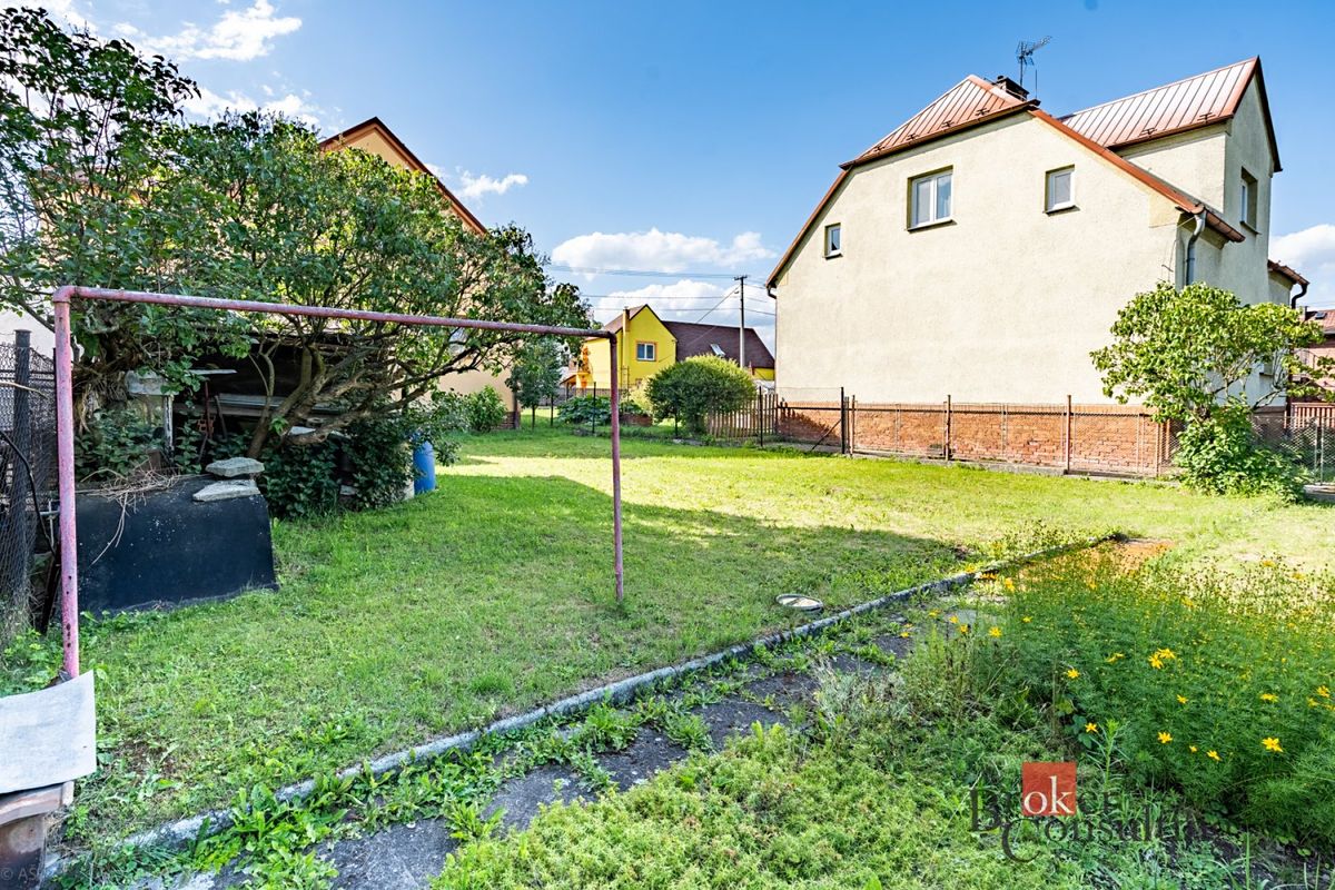 Prodej rodinného domu 300 m², pozemek 768 m² – fotografie 5