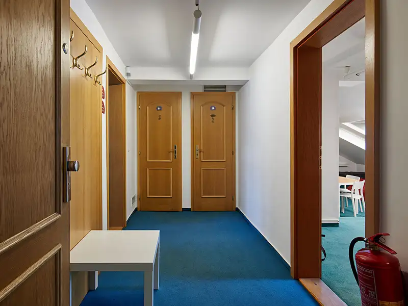 Pronájem kanceláře 87 m², Praha – náhled fotky 2