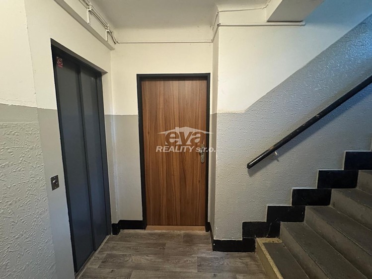 Комерційне приміщення на продаж, 46 м² (15 з 27)