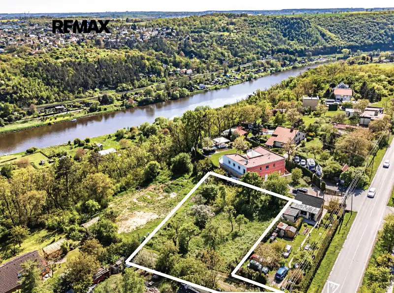 Prodej stavebního pozemku 1070 m², Husinec – náhled fotky 2