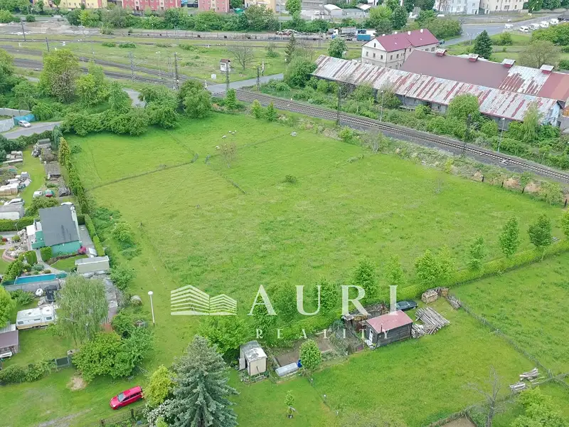 Prodej komerčního pozemku 8009 m², Žatec – náhled fotky 1