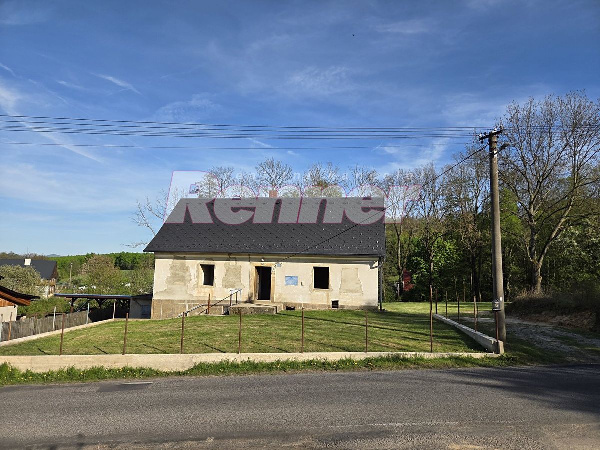Prodej rodinného domu 130 m², pozemek 1200 m² – fotografie 3