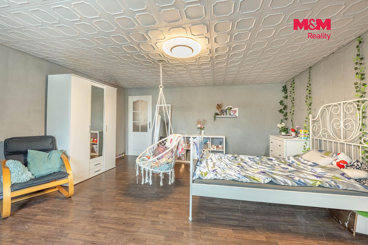 Prodej rodinného domu 208 m², pozemek 882 m² – fotografie 4