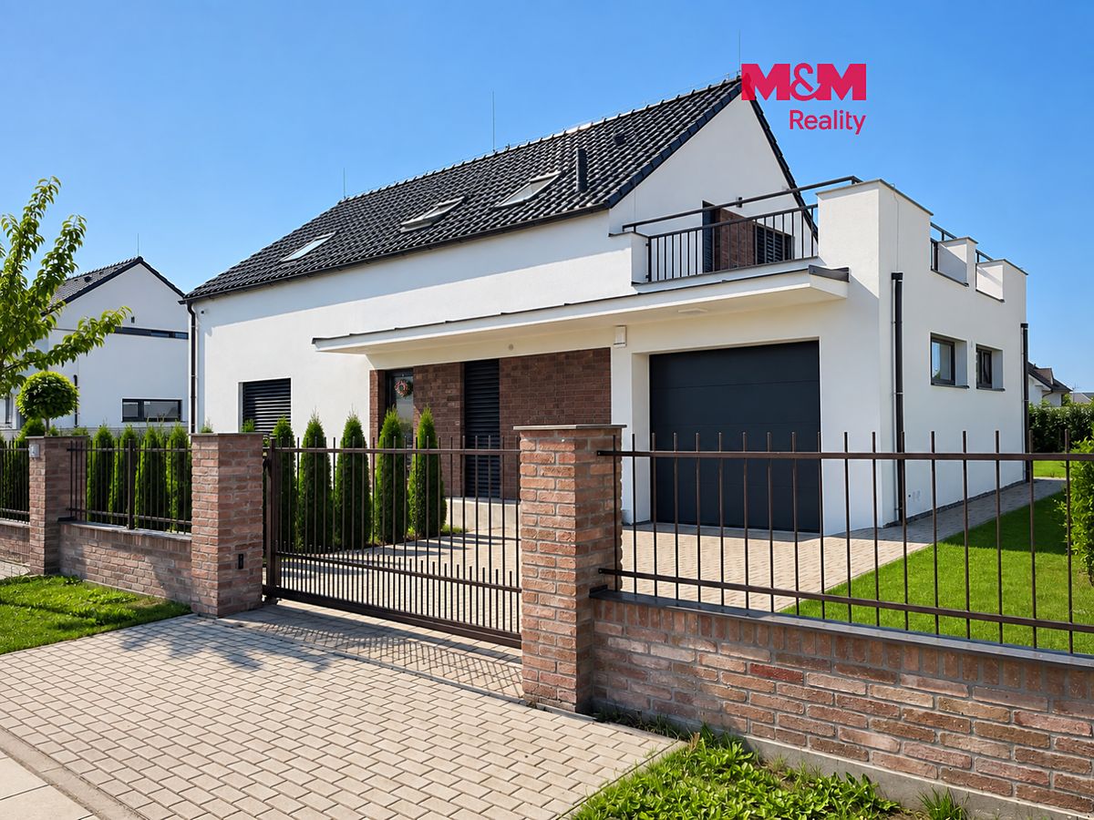 Pronájem rodinného domu 199 m², pozemek 685 m²