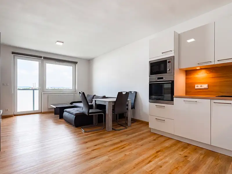 Prodej bytu 2+kk 64 m², České Budějovice – náhled fotky 2