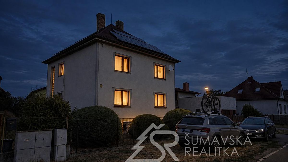 Pronájem rodinného domu 200 m², pozemek 761 m²
