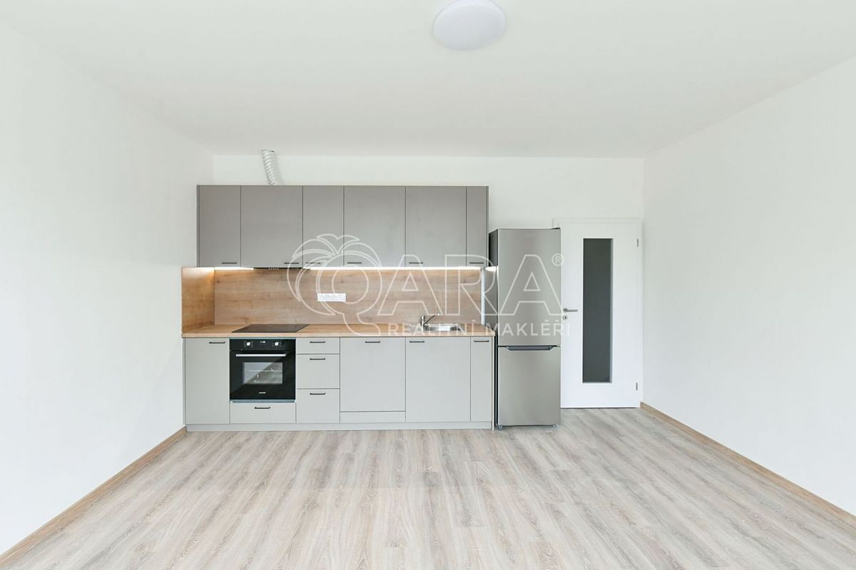 Pronájem bytu 2+kk 58 m² – fotografie 4