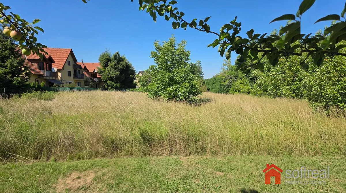 Prodej stavebního pozemku 1302 m²