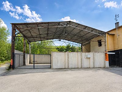 Pronájem skladového prostoru 166 m²
