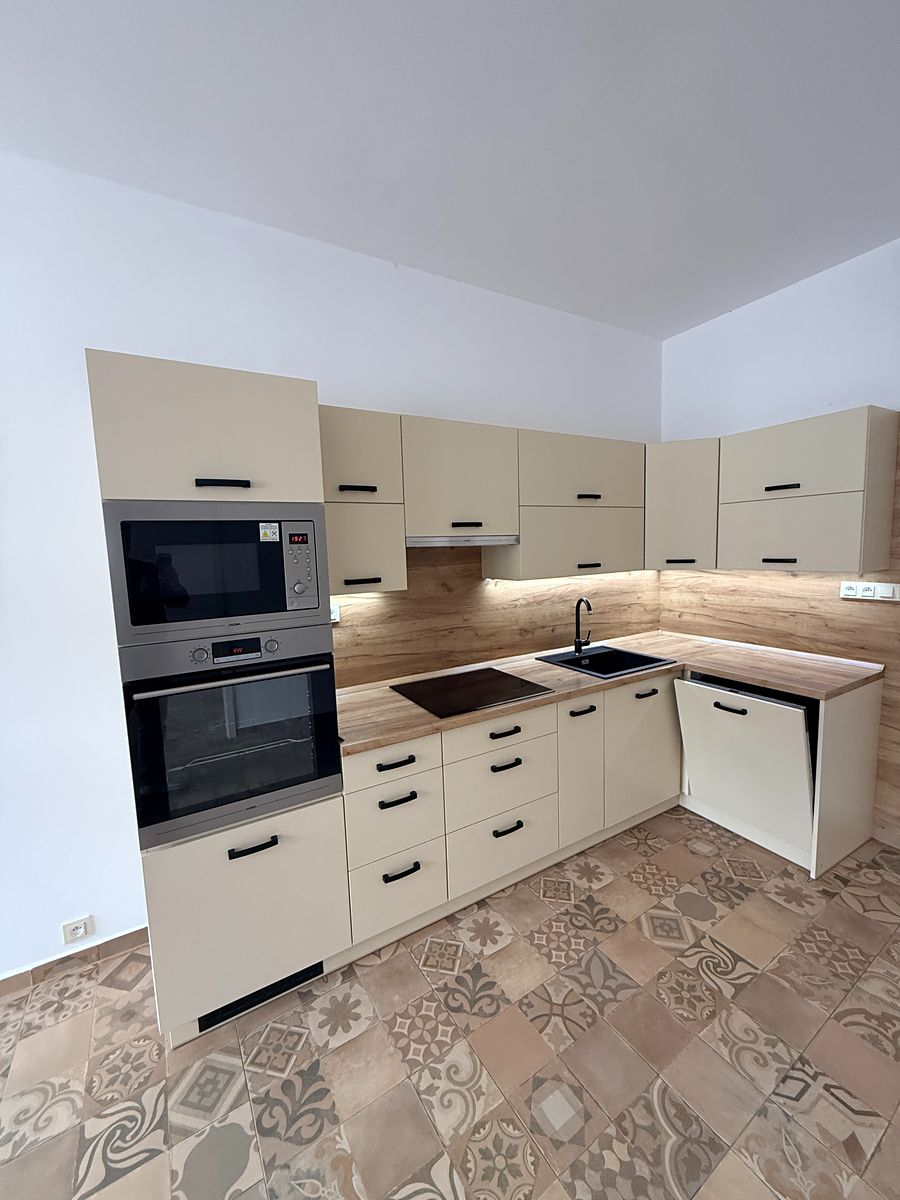 Pronájem bytu 2+kk 54 m²