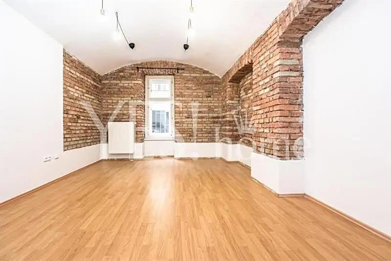 Pronájem obchodního prostoru 136 m², Praha – náhled fotky 1