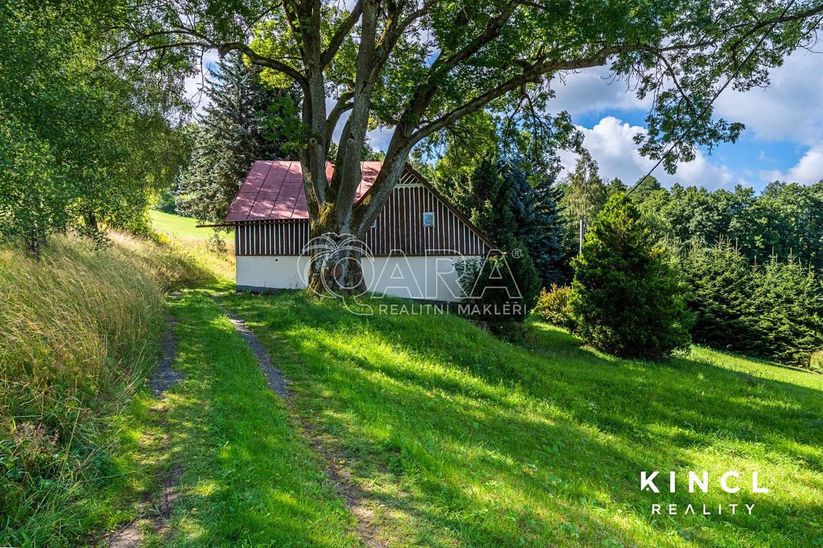 Prodej stavebního pozemku 2278 m² – fotografie 2