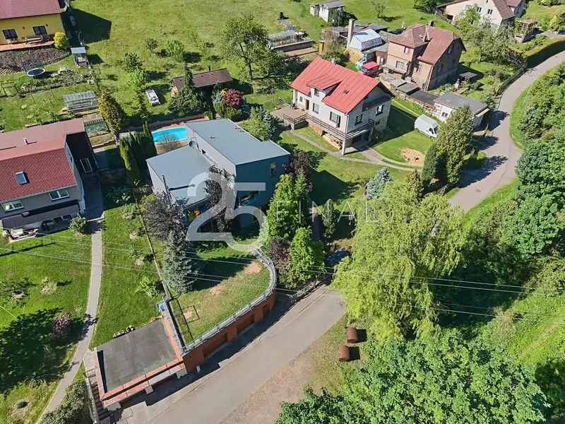 Prodej rodinného domu 214 m², pozemek 1115 m², Úpice – náhled fotky 3