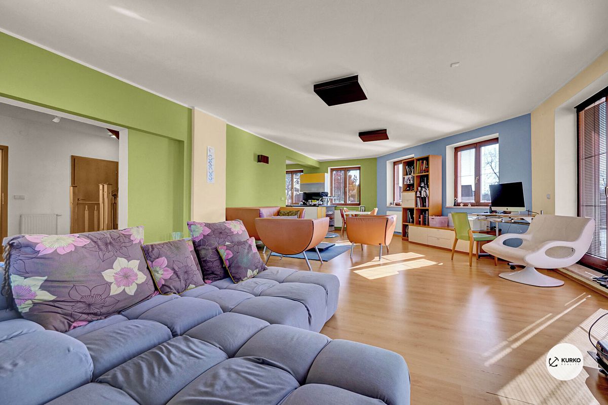 Pronájem bytu 5+kk 242 m² – fotografie 5