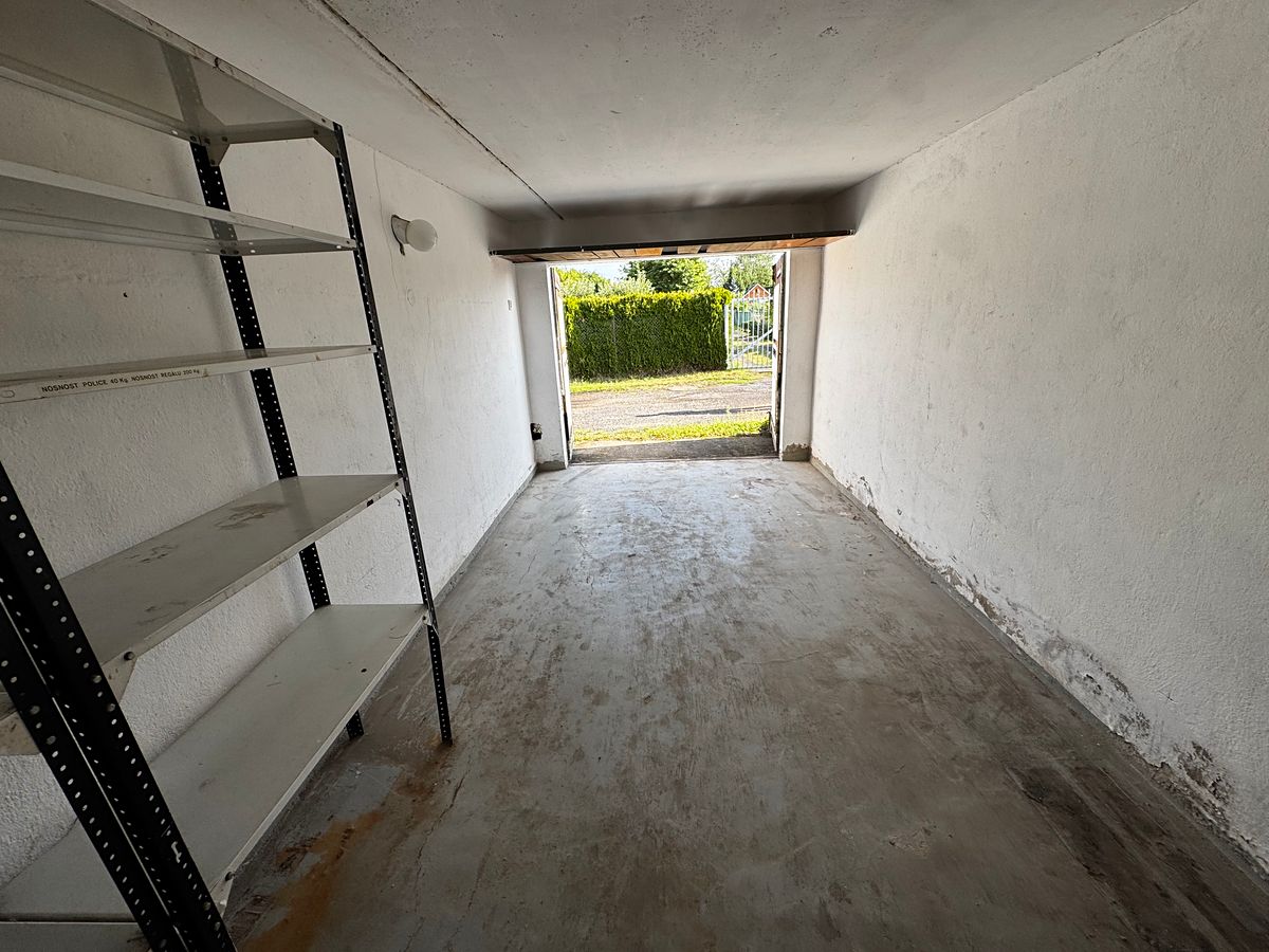 Pronájem garáže 20 m² – fotografie 3