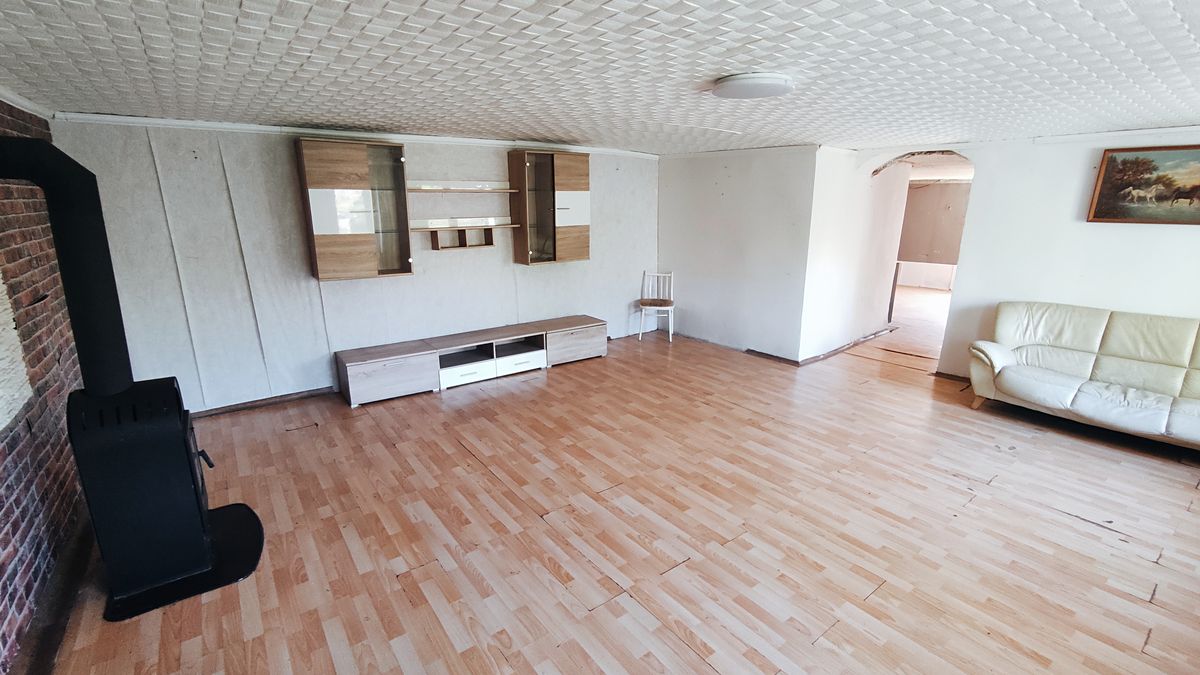 Prodej rodinného domu 236 m², pozemek 324 m² – fotografie 2