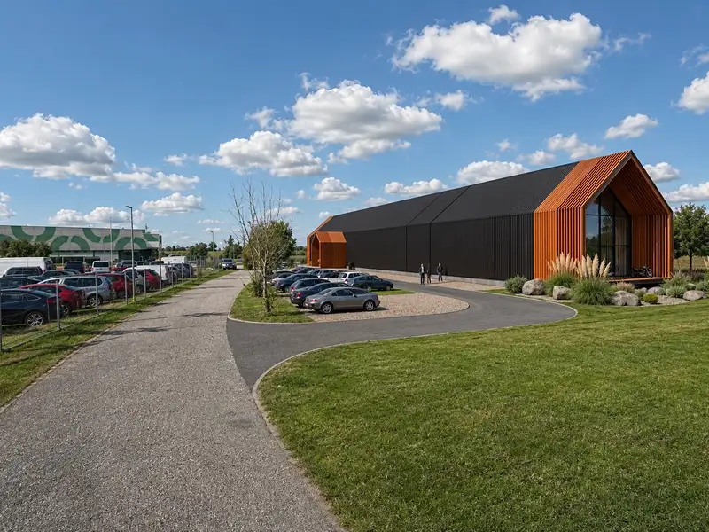 Prodej komerčního pozemku 3003 m², Poděbrady – náhled fotky 2