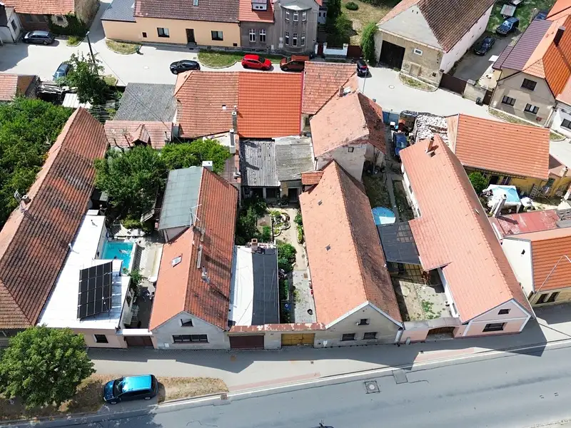 Prodej rodinného domu 141 m², pozemek 175 m², Dobřany – náhled fotky 3