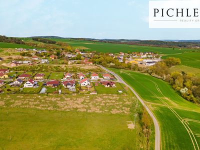 Prodej stavebního pozemku 966 m²
