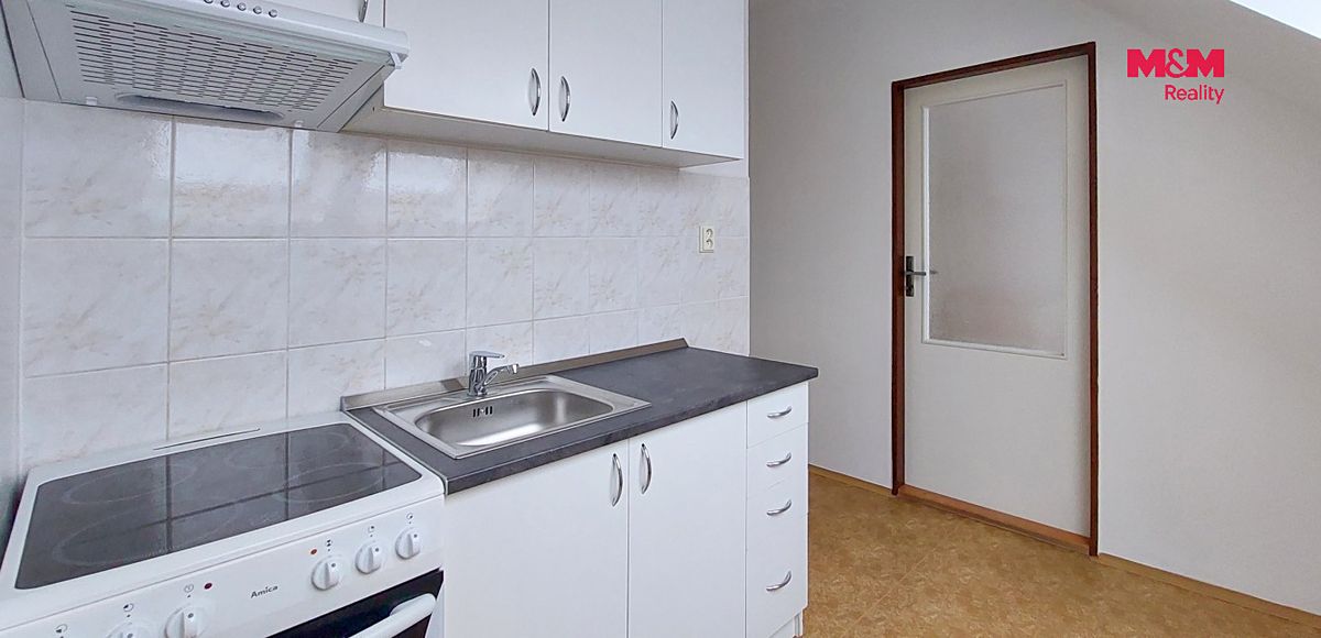 Pronájem bytu 2+1 42 m² – fotografie 2