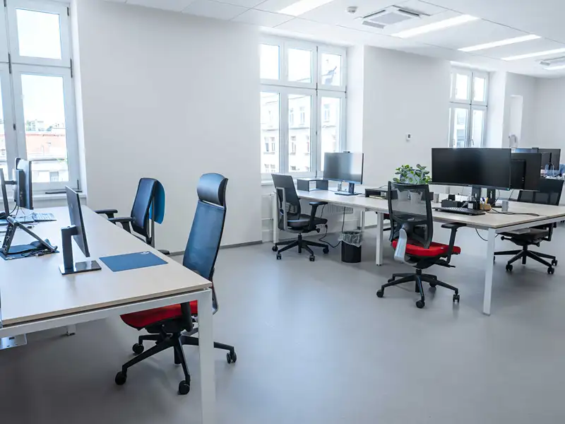 Pronájem kanceláře 120 m², Praha – náhled fotky 1