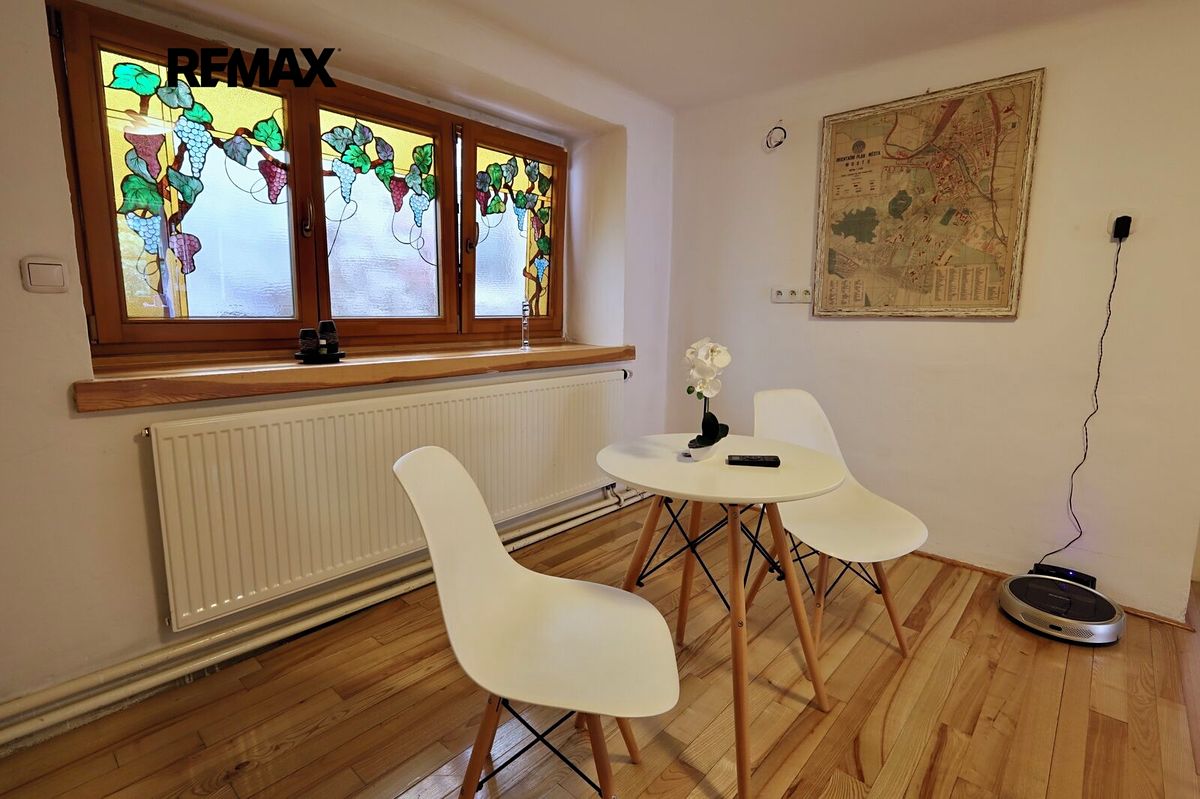 Prodej vícegeneračního domu 226 m², pozemek 916 m² – fotografie 5