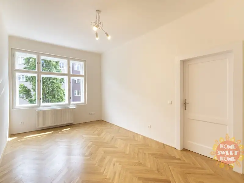 Pronájem bytu 2+kk 58 m², Praha – náhled fotky 3